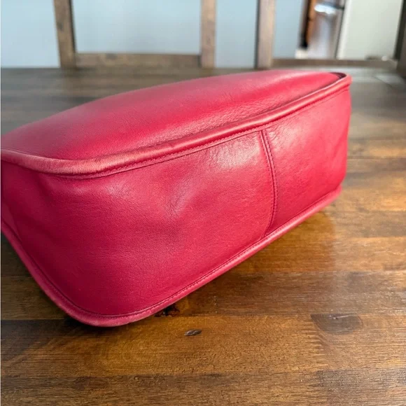 Coach Vintage 90’s Patricia’s Legacy Red Leather Shoulder Crossbody Bag #9951 - Picture 6 of 16